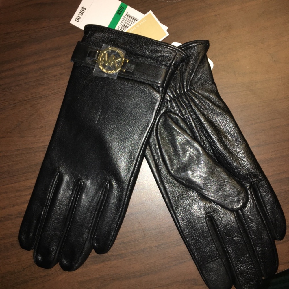 Michael Kors gloves